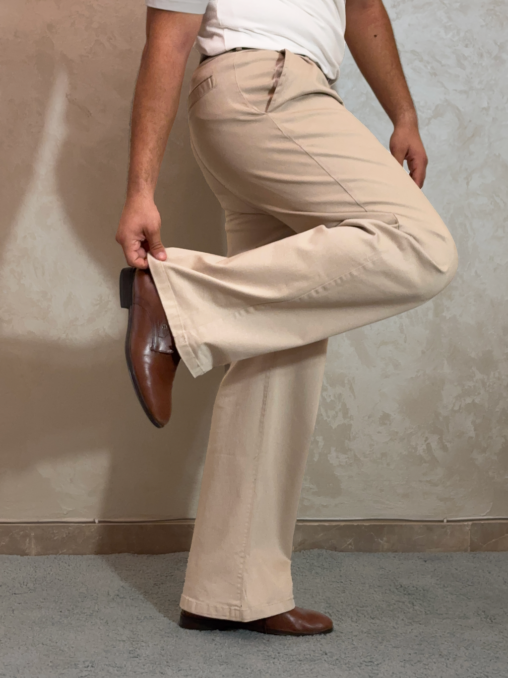Wide Leg Pleated Pants in Beige